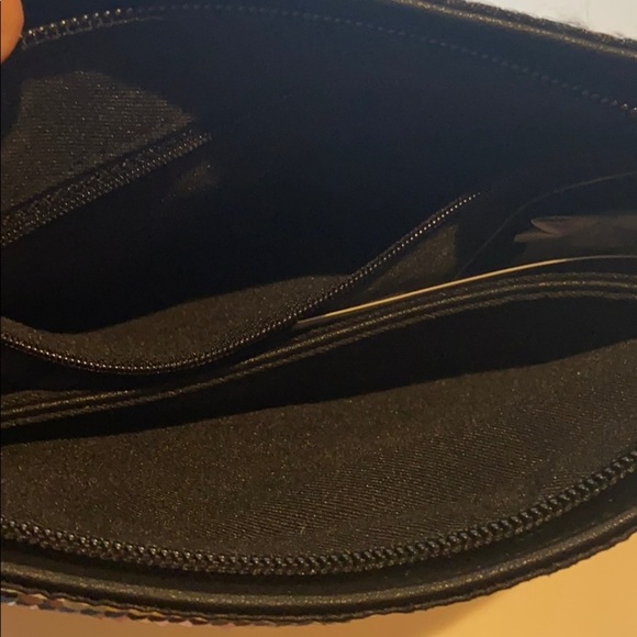 POP/CLINK REVERSIBLE SEQUIN ZIPPER HOLIDAY‎ CLUTCH - Picture 3 of 3